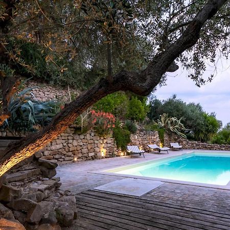 Casa Cantagallo 4&4, Emma Villas フェルモ エクステリア 写真