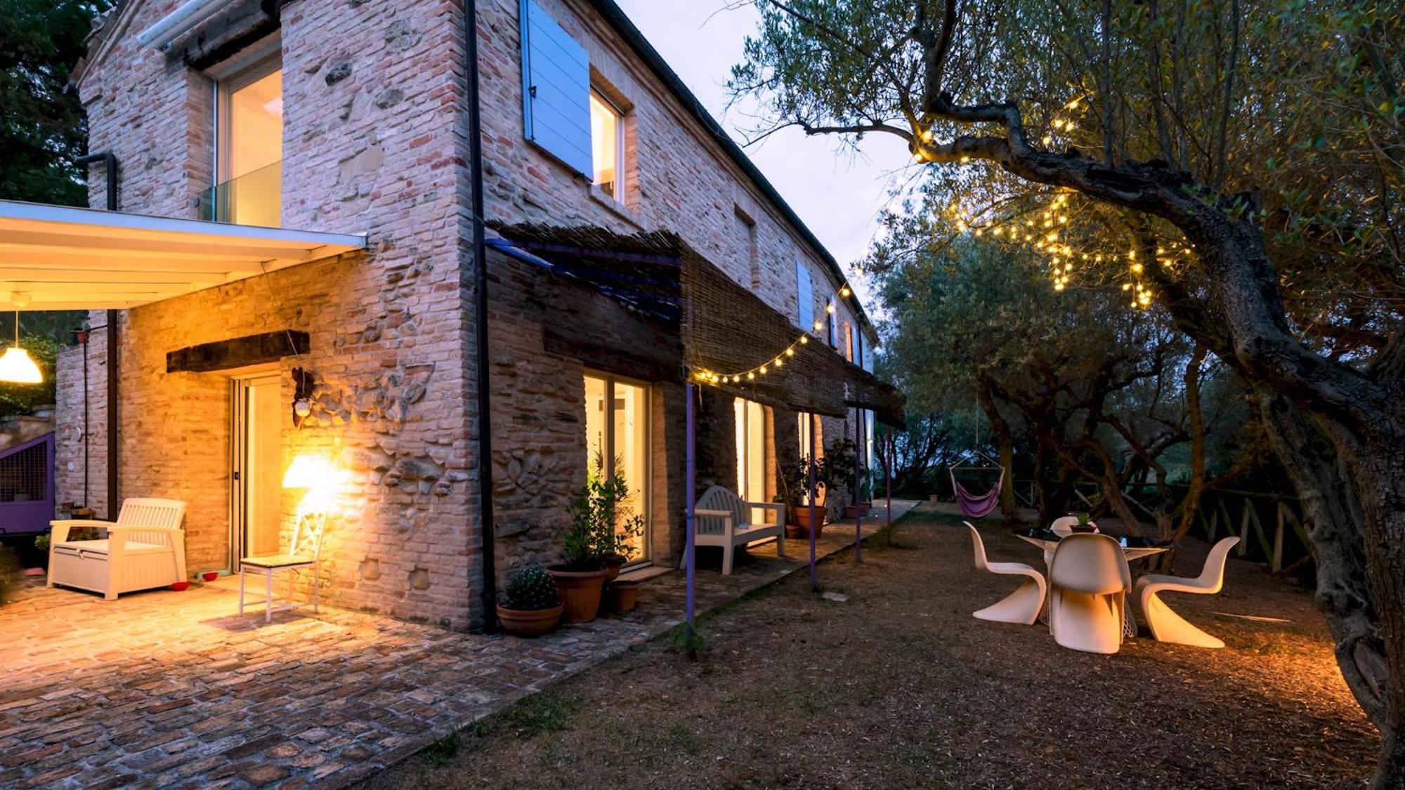 Casa Cantagallo 4&4, Emma Villas フェルモ エクステリア 写真
